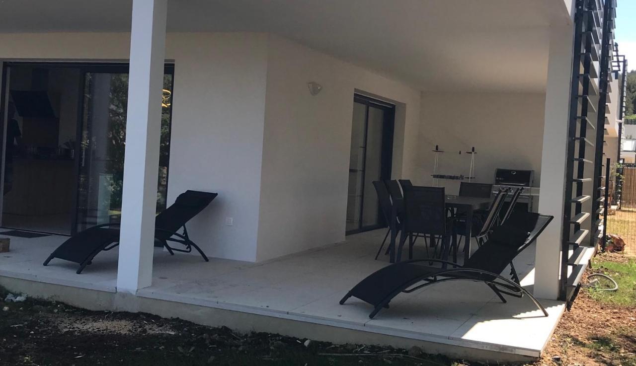 T3 Neuf Avec Grand Jardin - Proche Des Plages Saint-Cyr-sur-Mer Esterno foto